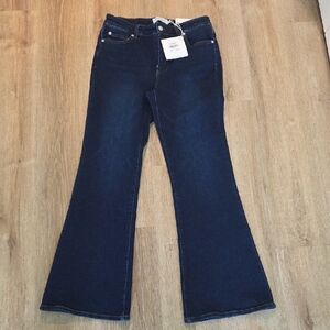 Tahari Vienna Deep Blue Midrise Flare Jeans Size 6/28 Inseam 30"